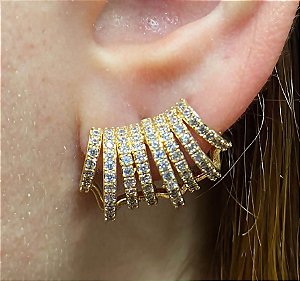 Brinco Micro Zircônias Banhado a ouro 18k