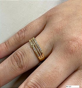 Anel modelo coração banhado em ouro 18k com zircônias