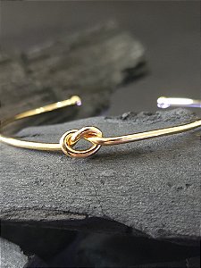 Bracelete Nó Dourado