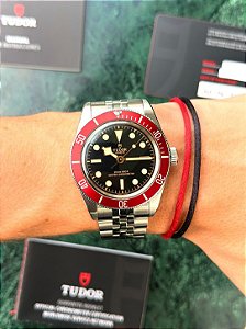 TUDOR BLACKBAY
