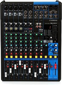 Mesa de Som Analógica Yamaha MG12XU 12 Canais Bivolt Preta