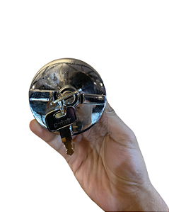 Tampa Combustível Cromada Pequena Opala