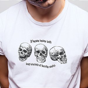 Camiseta Três Crânios