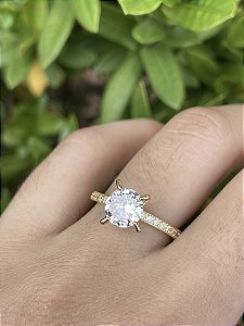 Anel Solitário Luxo Cravejado