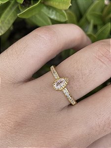 Anel Cravejado com Zircônia Linha Finha