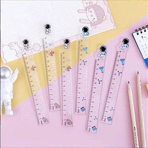Régua Plástica Estampa Astronauta Escolar 15cm Kawaii Sortido