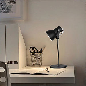 Luminária de Mesa Retro Decorativa Iluminação Bivolt Tomada para vários ambientes