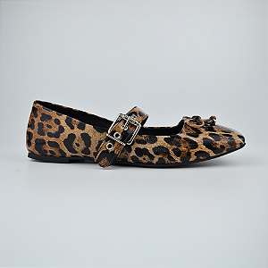 Sapatilha Animal Print Verniz com Fivela