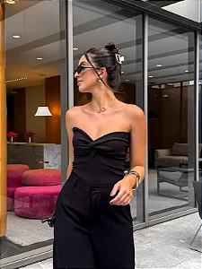 Blusa Isla Preto