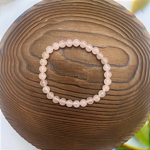 Pulseira de Quartzo Rosa Esfera 6mm – Amor e Relacionamentos