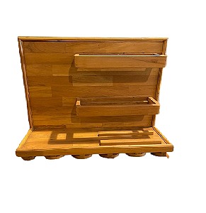 ADEGA DE PAREDE MADEIRA