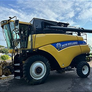 COLHEITADEIRA NEW HOLLAND CR 5080 - Ano 2012