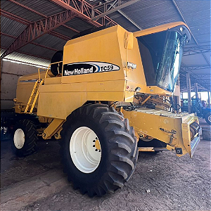 COLHEITADEIRA NEW HOLLAND TC 59 - ANO 2005