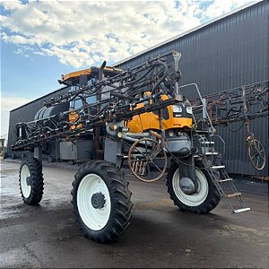 PULVERIZADOR VALTRA BS 3020H - Ano 2013