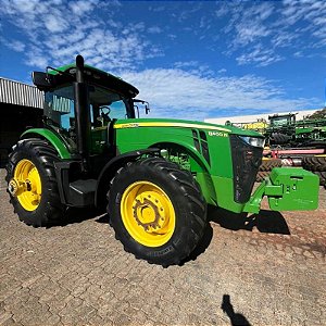 TRATOR JOHN DEERE 8400R - Ano 2022