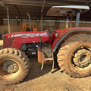 TRATOR MASSEY FERGUSON 4291 - Ano 2012