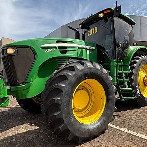 TRATOR JOHN DEERE 7230J - Ano 2018