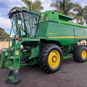 COLHEITADEIRA JOHN DEERE STS 9670 - Ano 2013
