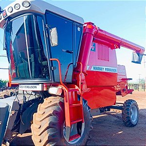COLHEITADEIRA MASSEY FERGUSON 5650 ADVANCE - Ano 2011