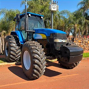 TRATOR NEW HOLLAND TM 7040 - Ano 2011