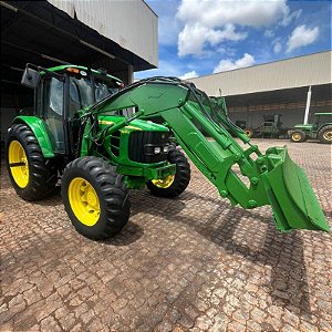 TRATOR JOHN DEERE 6125J - Ano 2011