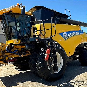 COLHEITADEIRA NEW HOLLAND CR 6080 - Ano 2014