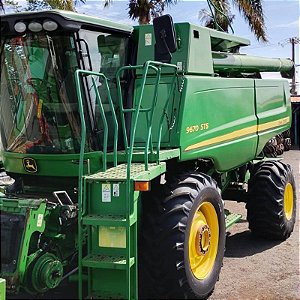 COLHEITADEIRA JOHN DEERE STS 9670 - Ano 2013