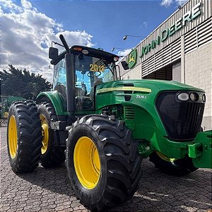 TRATOR JOHN DEERE 7230J - Ano 2018