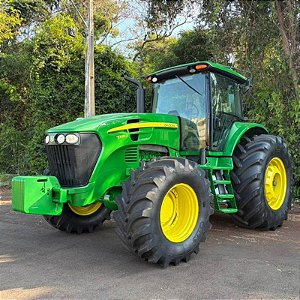 TRATOR JOHN DEERE 7200J - Ano 2017