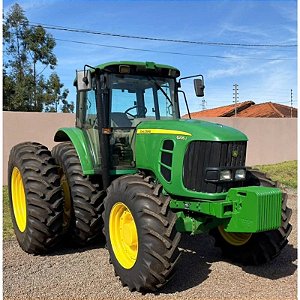 TRATOR JOHN DEERE 6205J - Ano 2015