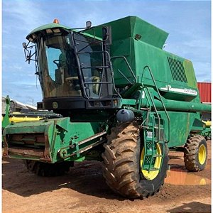 COLHEITADEIRA JOHN DEERE 1550 - Ano 2004