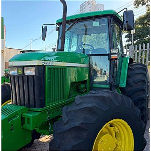 TRATOR JOHN DEERE 7500 - Ano 2001