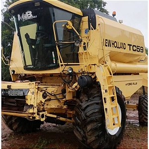 COLHEITADEIRA NEW HOLLAND TC 59 - Ano 2002
