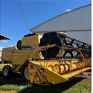 COLHEITADEIRA NEW HOLLAND TC 59 - Ano 2004