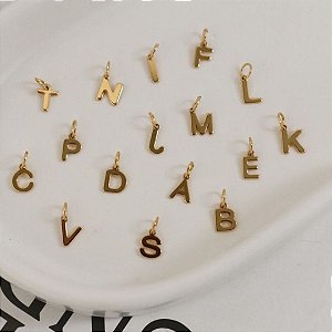 PINGENTE INICIAL NO BANHO DE OURO 18K