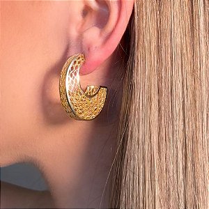 ARGOLA VAZADA EM BANHO DE OURO 18 K
