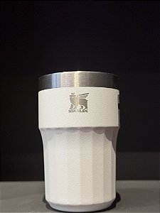 COPO PARA CERVEJA PRISMÁTICO BRANCO