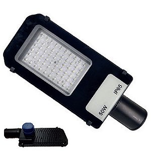 Luminária LED pública 50W preta SMD com sensor fotocélula 6500K IP65.