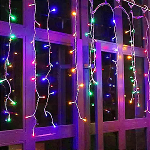 Cascata com 147 LEDs Colorido 8 funções fio de Fada PVC 3 metros bivolt tomada macho e fêmea.
