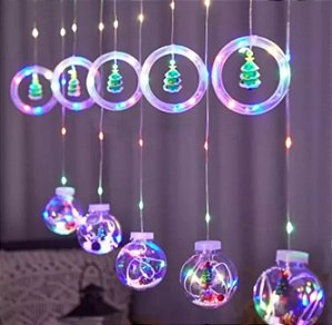 Cortina com 135 LEDs Colorido 5 argolas e 5 bolas figuras natalinas 3 metros bivolt.