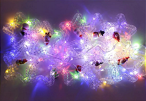 Cascata com 130 LEDs Colorido fio de fada PVC estrela + figuras natalinas 3 metros bivolt.
