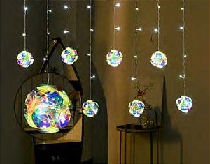 Cascata com 72 LEDs coloridos com 8 bolas 127V.