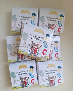 Caixa para 4 doces personalizadas