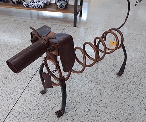 Escultura Cachorro Metal