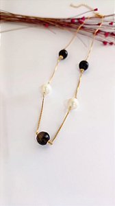 Gargantilha veneziana Agata preta e pérola shell