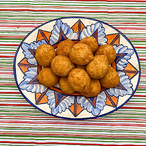 Pacote 1 Kg: Bolinha de queijo