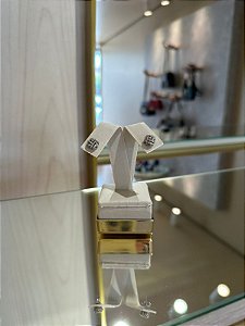 BRINCO ZIRCONIA XADREZ