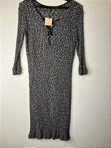 Vestido Cinza com decote