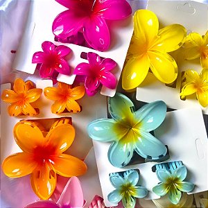 Kit com 3 Piranhas de cabelo flor