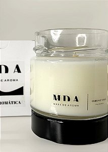 Vela Aromática de Cereja e Avelã